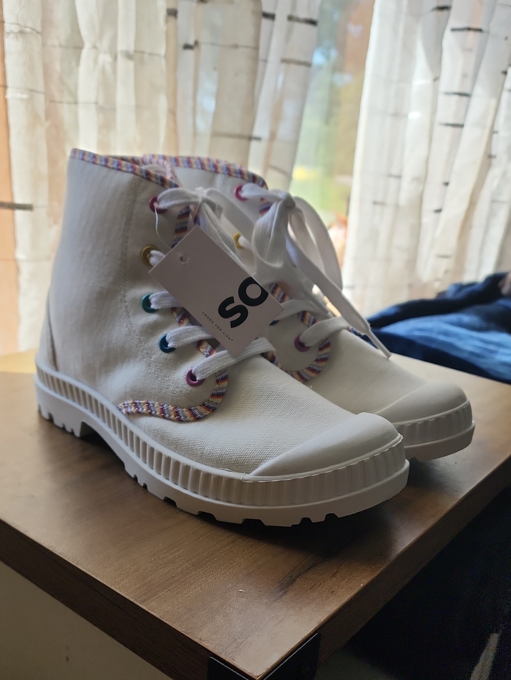 SO White High-Top Athletic Canvas Sneakers with Multicolor Trim
